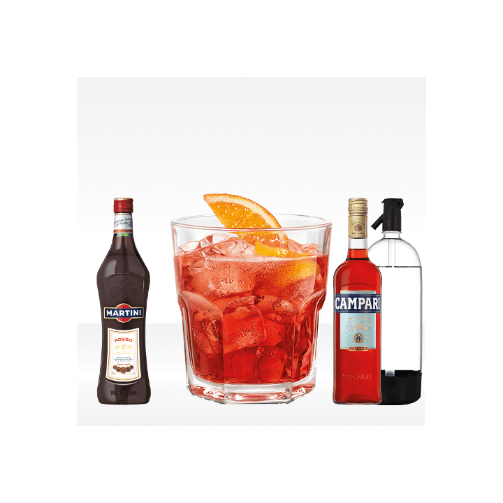 cocktail Americano con campari, vermut rosso e seltz soda