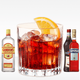 Cocktail Negroni con gin Gordon's, bitter Campari e vermut rosso martini