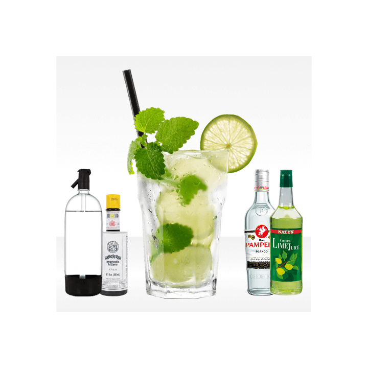 Mojito con rum pampero bianco, succo di lime, bitter angostura e seltz