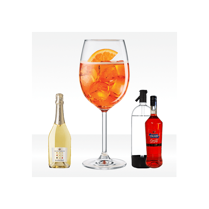 Spritz economico con bitter italiano, spumante secco e seltz