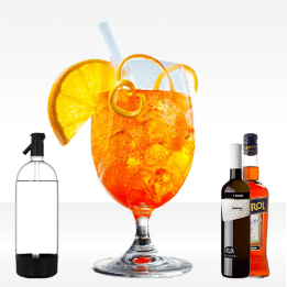 Aperitivo Pirlo con aperol bitter, seltz e vino bianco fermo custoza
